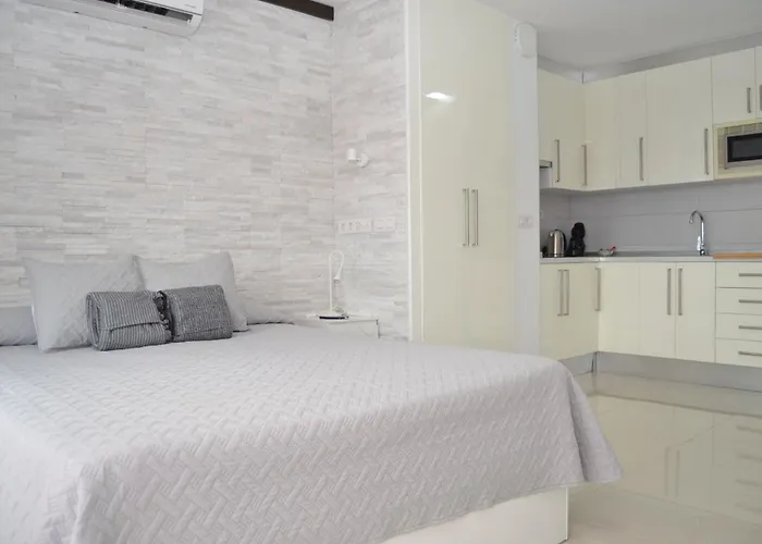 Listen The Bay - 230 アパート