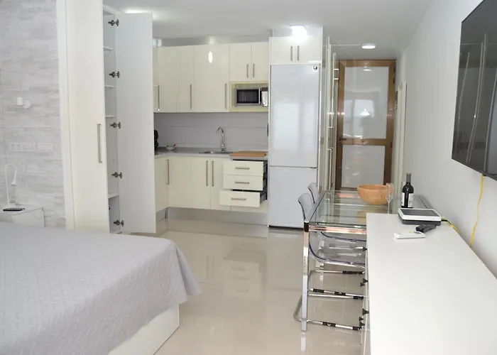 Listen The Bay - 230 * Costa del Silencio